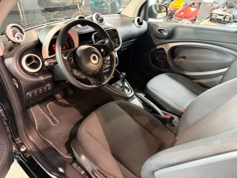 ForTwo fortwo cabrio electric drive / EQ – Bild 13