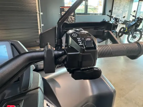 Outlander MAX XT-P 1000R T 10,25 Smart Shox 2026 – Bild 11