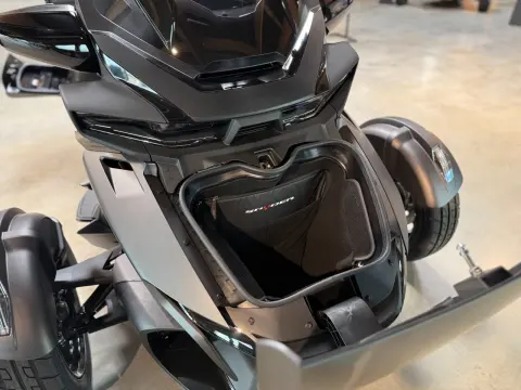 Spyder RT LTD 1330 ACE SE6 2026 Carbon Black – Bild 14
