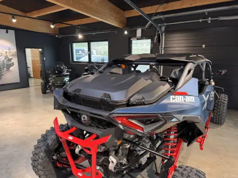 Maverick R MAX XRS SAS 2026 inkl. Ausstattung – Bild 16