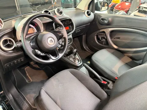 ForTwo fortwo cabrio electric drive / EQ – Bild 15