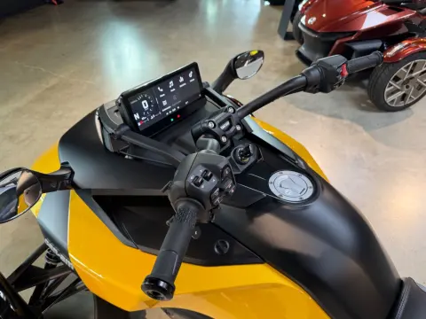 Spyder F3-S 1330 ACE SE6 2026 – Bild 13