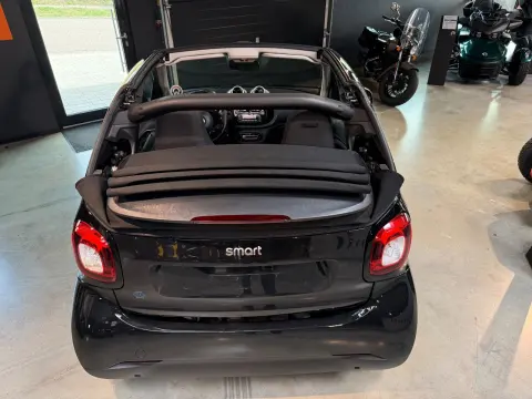 ForTwo fortwo cabrio electric drive / EQ – Bild 21