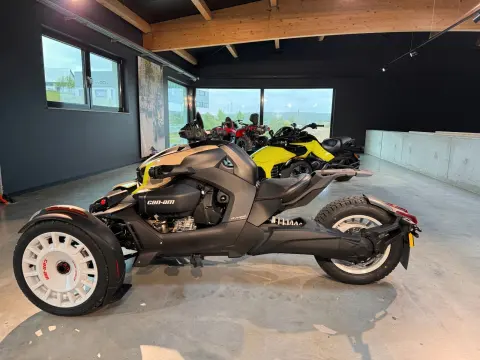 Ryker 900 ACE Rally 2026 Akrapovic 3J Garantie – Bild 9