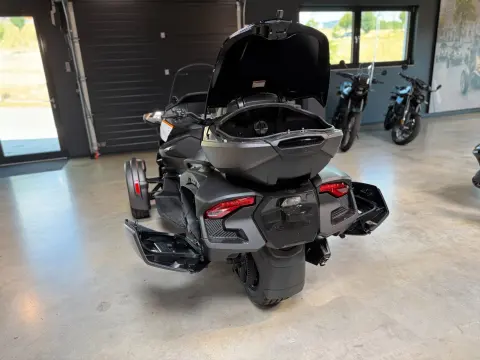 Spyder RT LTD 1330 ACE SE6 2026 Carbon Black – Bild 12
