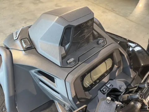 XMR Outlander MAX 6x6 Backcountry 1000R T 2026 – Bild 9