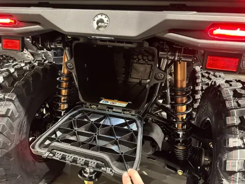 Outlander MAX 6x6 Backcountry 1000R T 2026 – Bild 15