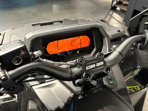 Outlander MAX 6x6 Backcountry 1000R T 2026 – Bild 11