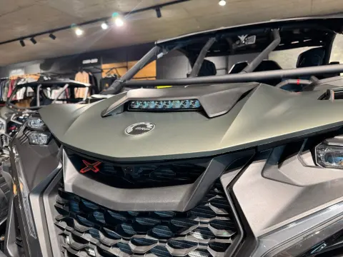 Maverick R XRC DTC SAS 999T INT 2026 – Bild 11