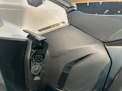Outlander Electric | Keine 1000 XTP LTD XMR DPS – Bild 14